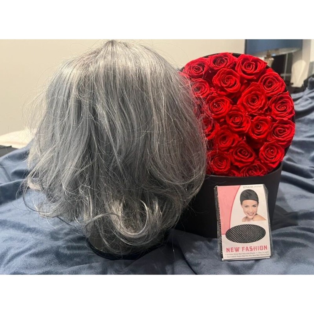 Gray & Black Shoulder-Length Wavy Wig with Wig Cap – Silver Ombre Style